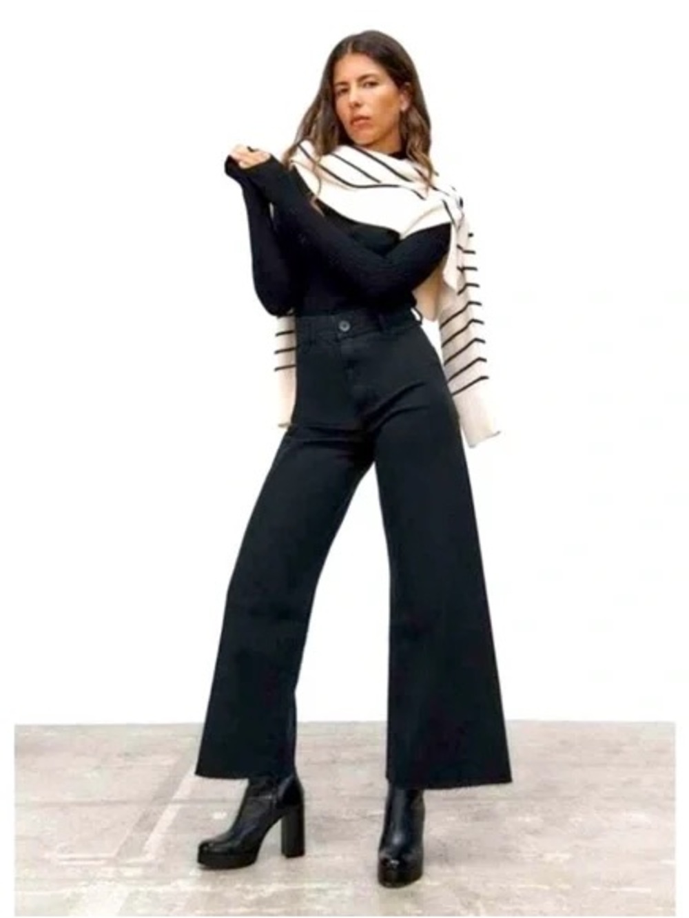 Zara Black Wide Leg Flare Jeans